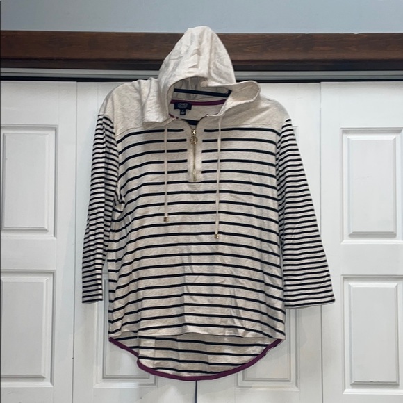 Jones New York Black and Cream Striped Top - Picture 1 of 8